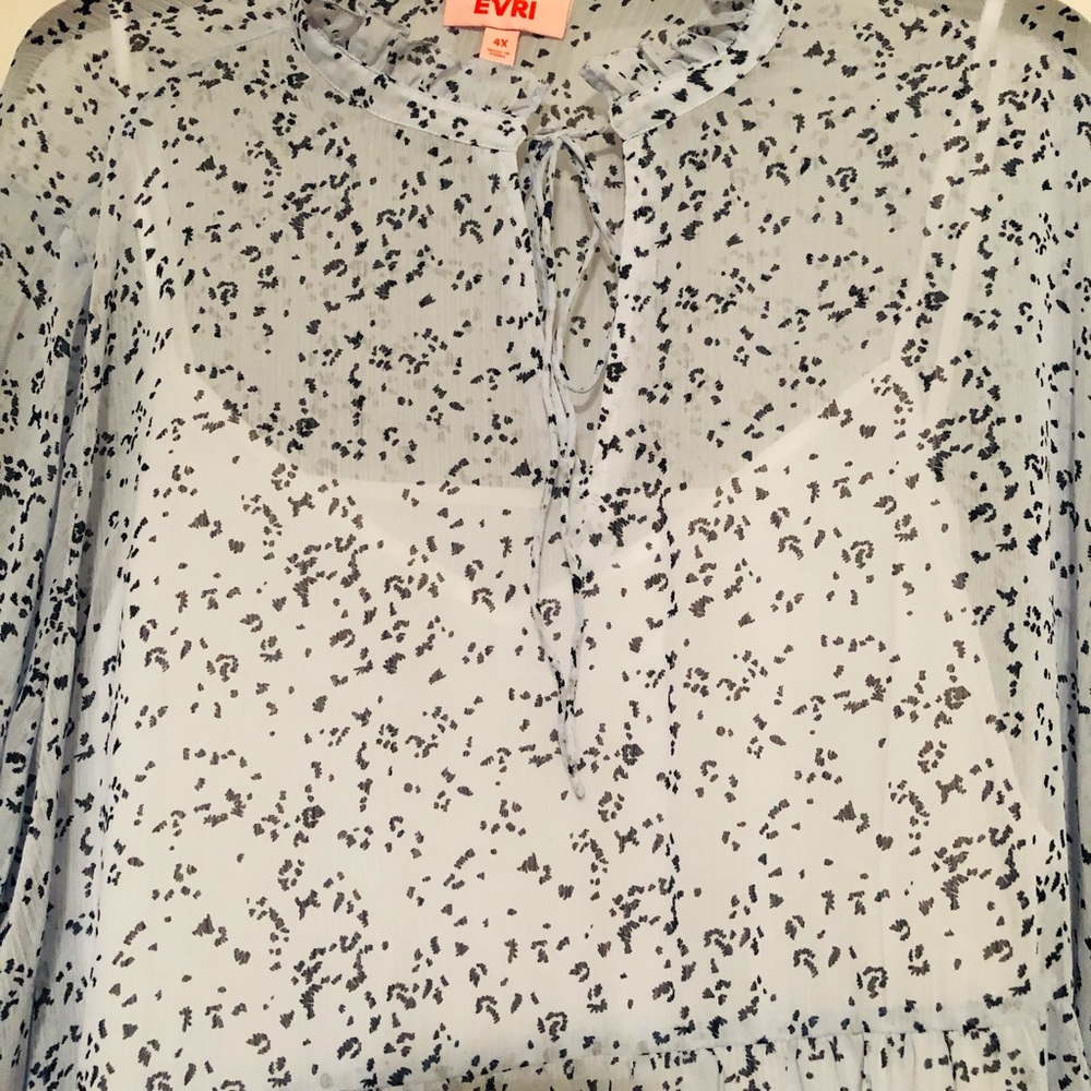 EVRI Brand flowing blue and white dress size 4X